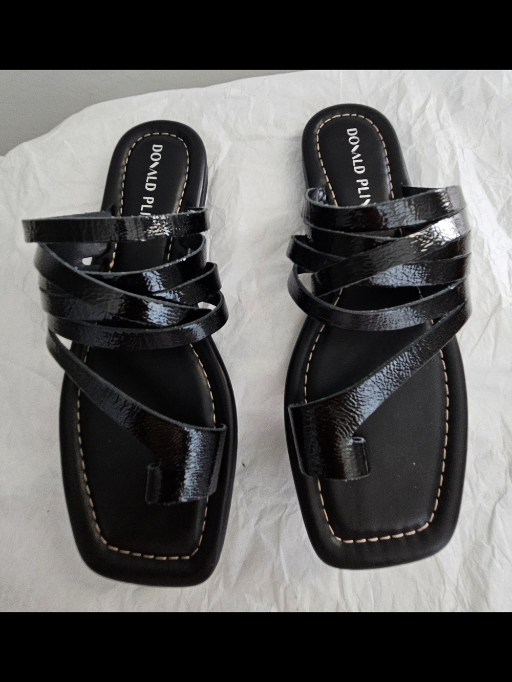 Donald J. Pliner Black Hazieci Slide Sandals Sz 7.5M